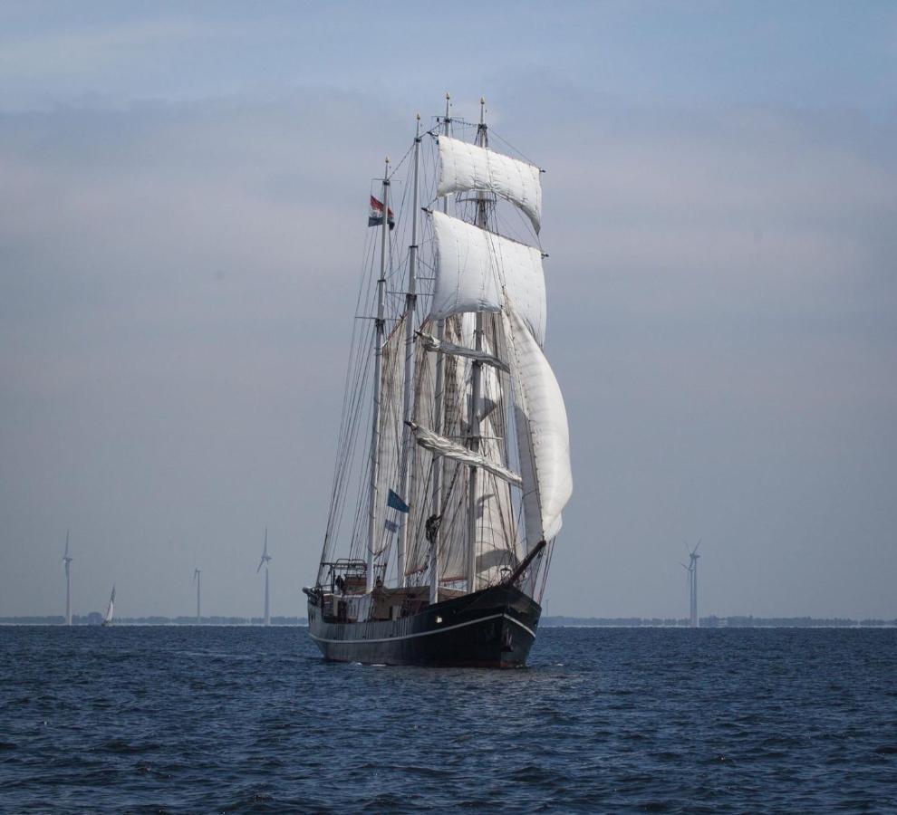 B&B Sailing Ship Summertime Kampen Exterior foto